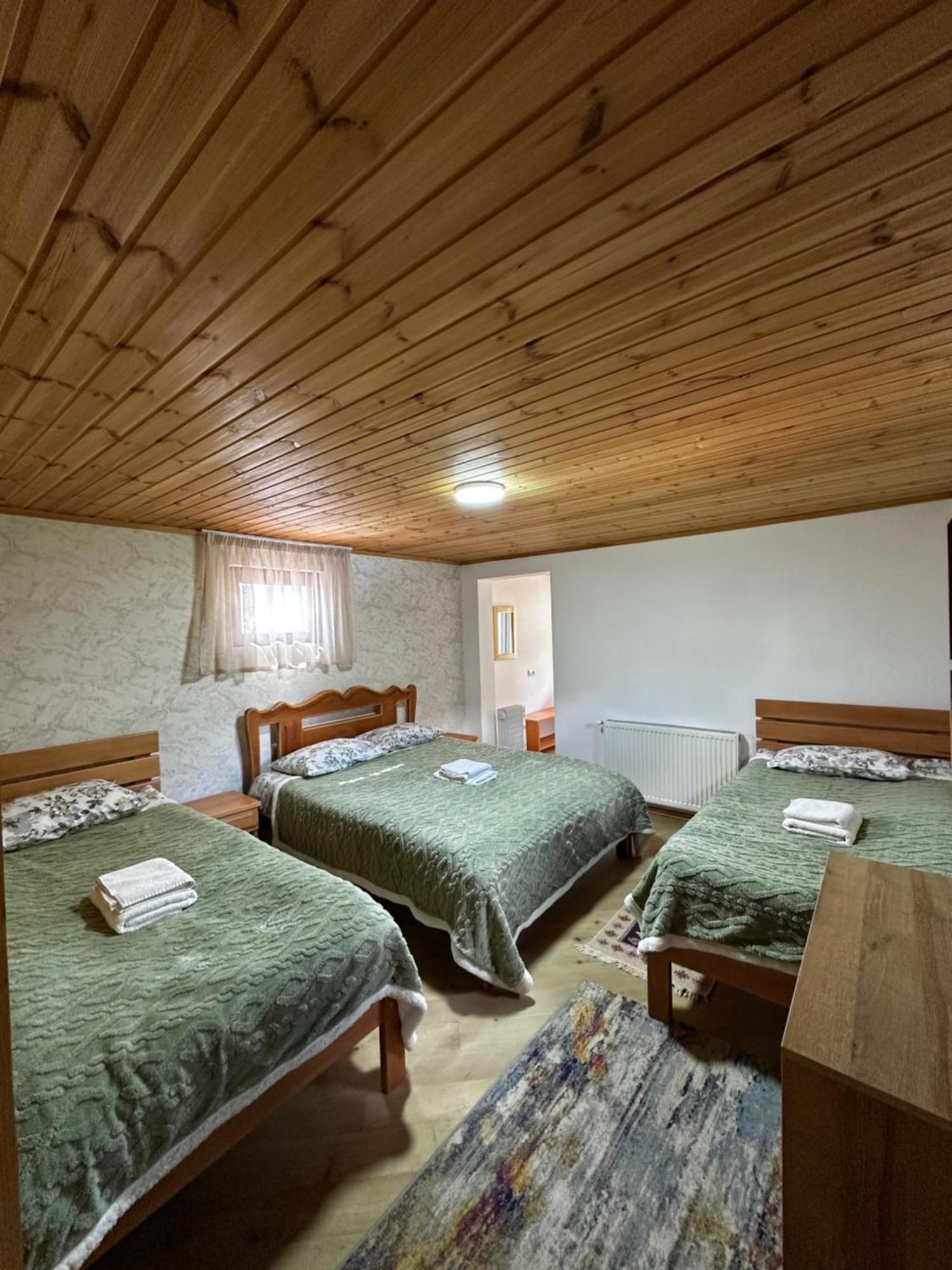 Guest House Victor Zhabeshi Екстериор снимка