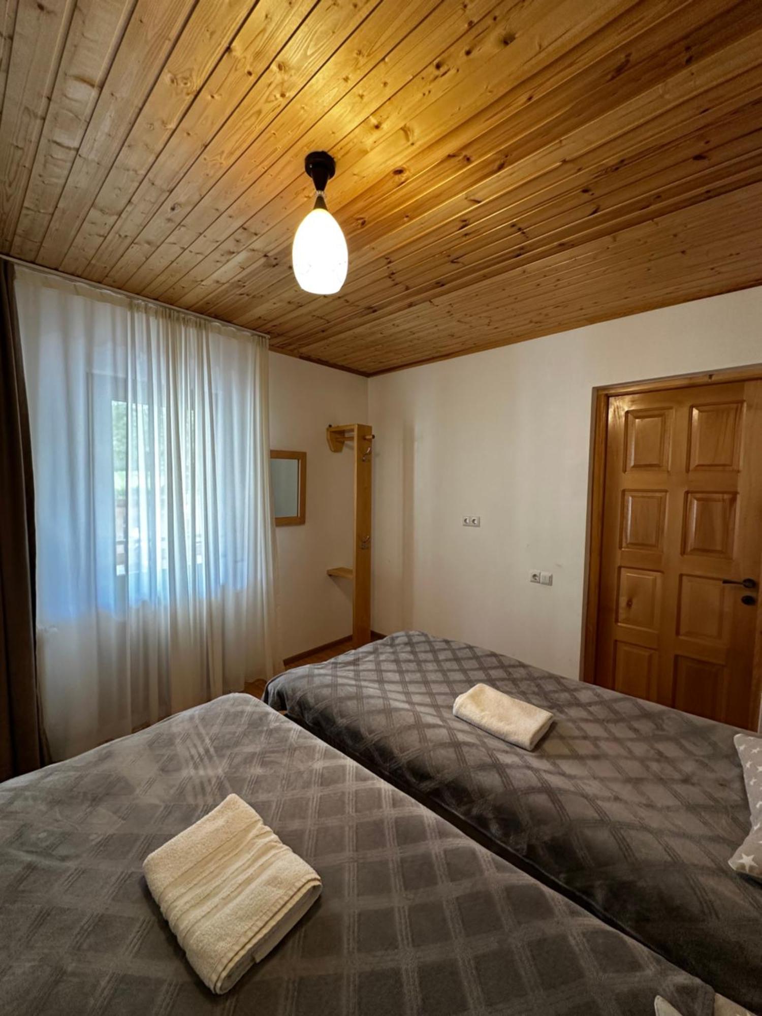 Guest House Victor Zhabeshi Екстериор снимка