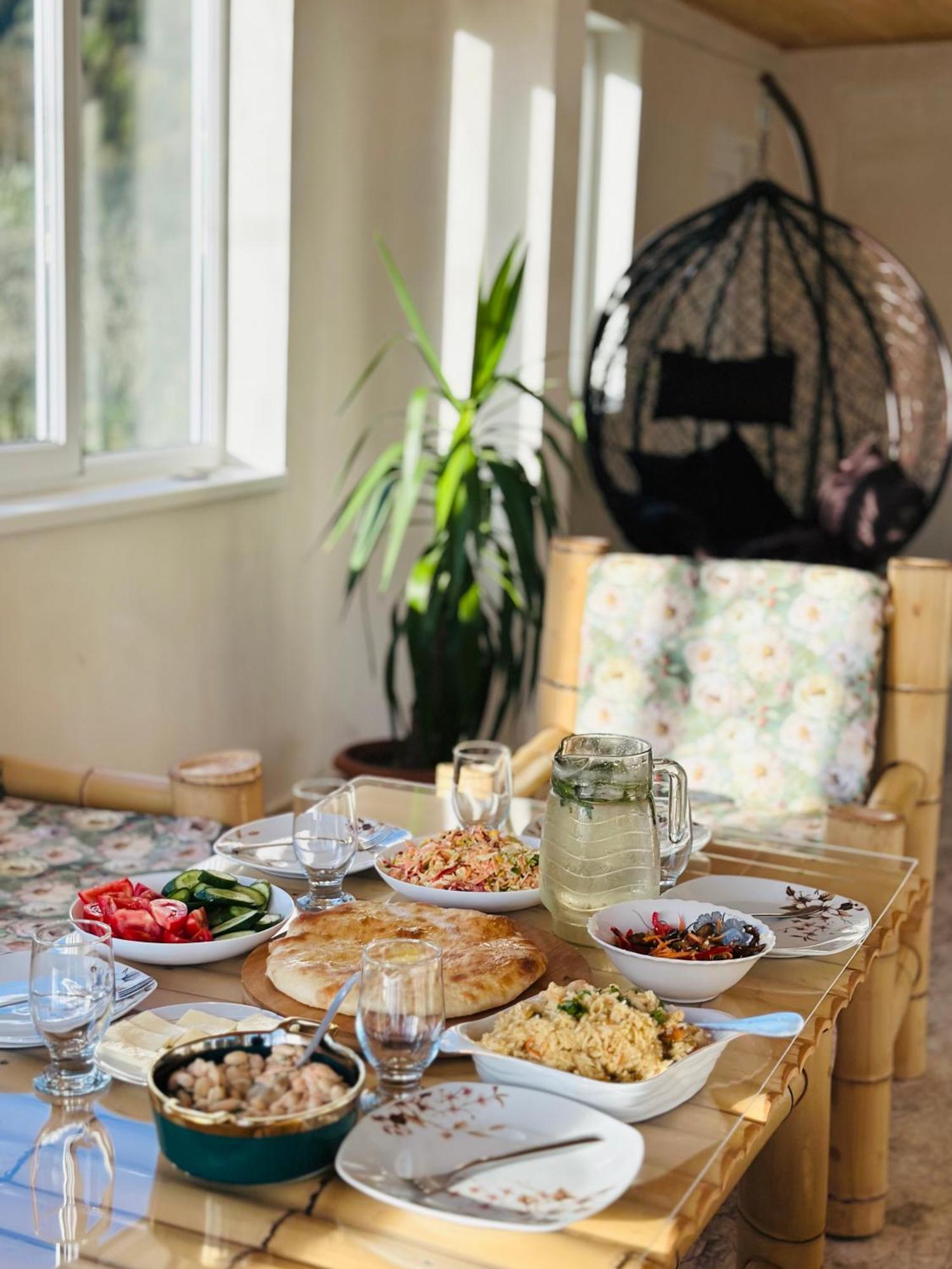 Guest House Victor Zhabeshi Екстериор снимка